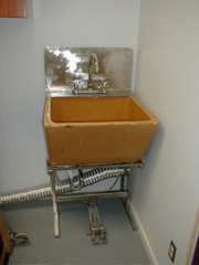 Laundry Sink and Stand